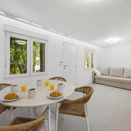 Tropical, Piscina, Bar, Bbq, Aire Acondicionado, 16 Personas Villa *