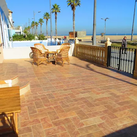House With Private Pool, Aa And Bbq In Front Of The Sea فالنسيا