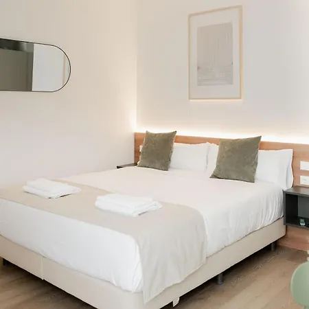 Suitestays Marino Albesa - Ayora, Lägenhetshotell 4*