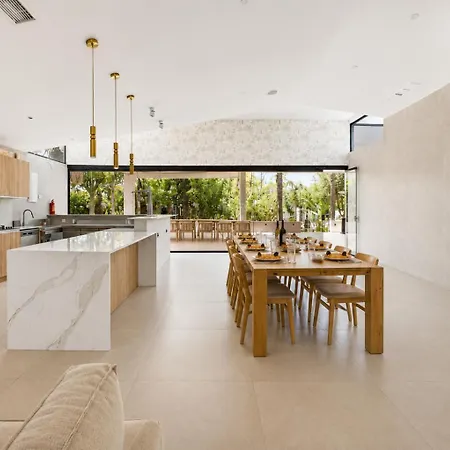 Tropical, Piscina, Bar, Bbq, Aire Acondicionado, 16 Personas Villa *