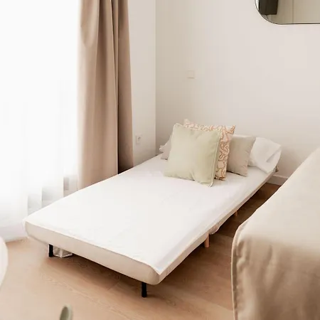 Suitestays Marino Albesa - Ayora, Lägenhetshotell