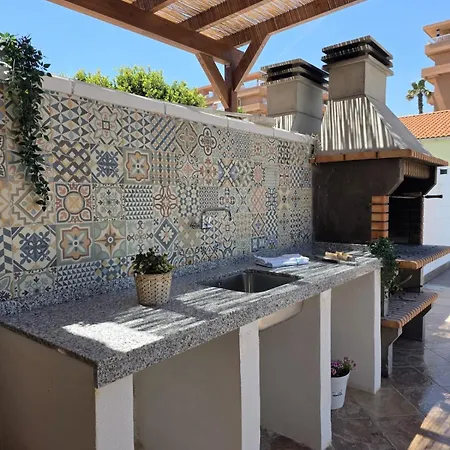 House With Private Pool, Aa And Bbq In Front Of The Sea * فالنسيا