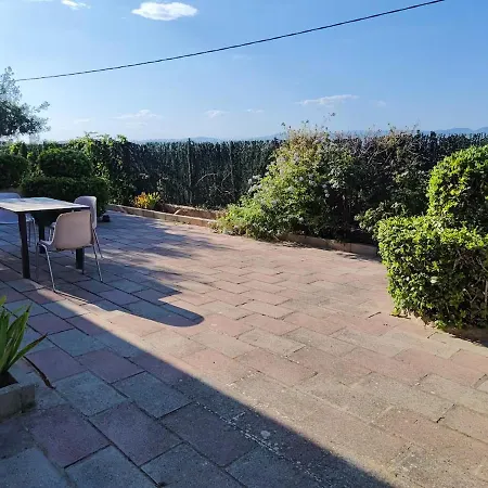 Naturally Cool, Units A And B With 80m2 Square Meters Super Pool,mountain Hiking Trail Chata