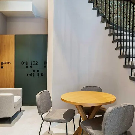 Limehome Gran Via Del Marques