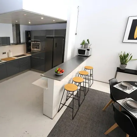 Сasa de vacaciones Pepeflats - Vlc House With Garage, Ciencias