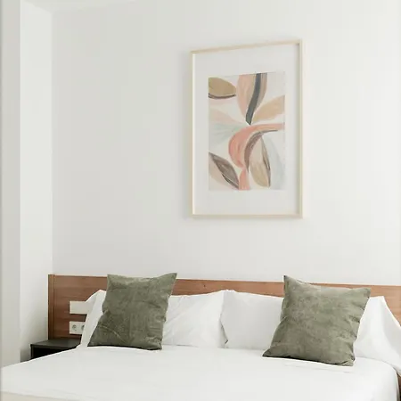 Suitestays Marino Albesa - Ayora, Lägenhetshotell 4*