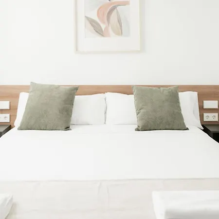 Suitestays Marino Albesa - Ayora, Lägenhetshotell 4*