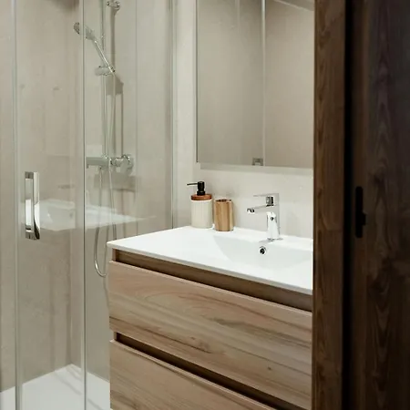 Suitestays Marino Albesa - Ayora, Lägenhetshotell 4*