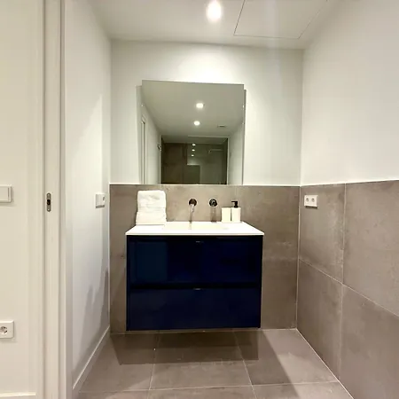 Апартаменты Modern Near Nou Mestalla & Metro Валенсия