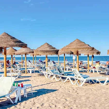 شقة Ocean View, Next To The With Pool Only Families