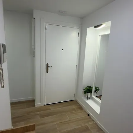 شقة Family House In Benimaclet, 9 Pax, 5 Ac, 5 Tv