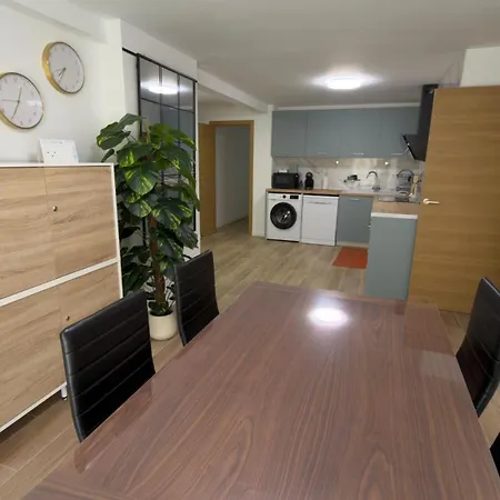Family House In Benimaclet, 9 Pax, 5 Ac, 5 Tv Appartement *