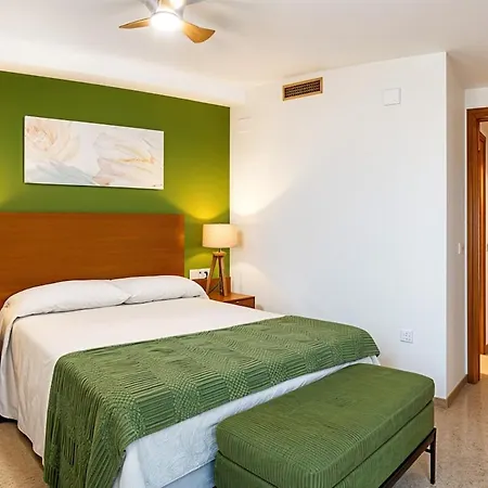 شقة 50 Meters From The Beach, With A Pool And Balcony *