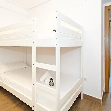 Guestready - Beachside With Pool شقة