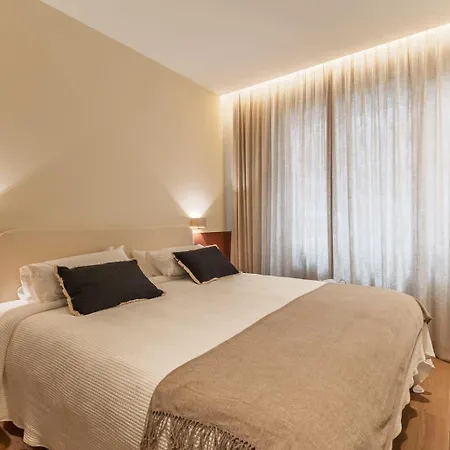 Saristays Terraza Deluxe L شقة