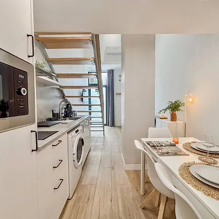 Modern Loft Near Roig Arena