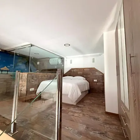 Con Piscina En Apartamento