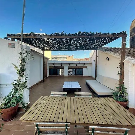 Temporary Rentals- Stylish Terrace House *