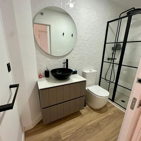 Modern In The Heart Of Ciutat Vella شقة فالنسيا