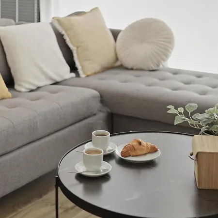 Loft Luminoso, Adaptado, Smart Tv, Ac, 2 Pax