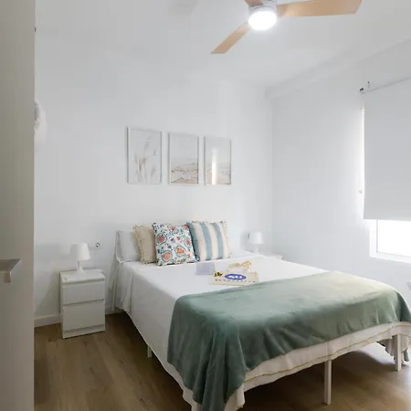 Dorm4you Malvarrosa فالنسيا