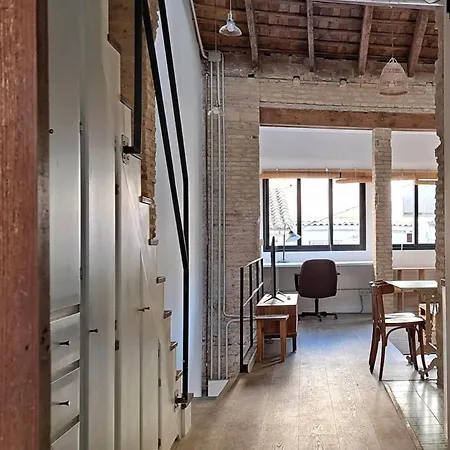 Temporary Rentals- Stylish Terrace House فالنسيا