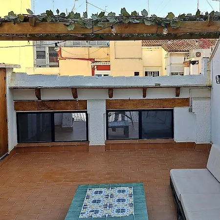 Temporary Rentals- Stylish Terrace House