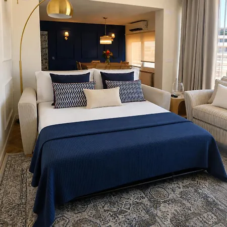 Apartamento CASA FLORIT - Ático de Lujo con Terraza de 185 m2 - Para 6 Viajeros *
