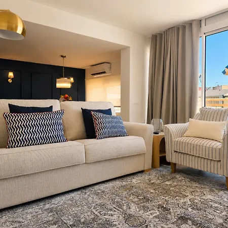 CASA FLORIT - Ático de Lujo con Terraza de 185 m2 - Para 6 Viajeros Apartamento
