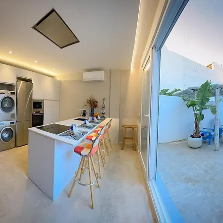2br With Courtyard & Pool, Arenas Casa Brisa *