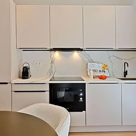 Saristays Luxe Style L *
