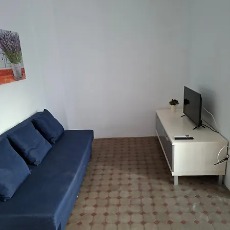Puerta 6 8 شقة
