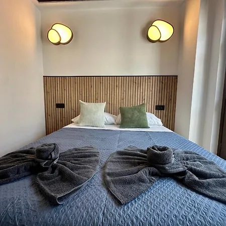 Piso Elegante En Calle Ripalda - Barrio Del Carmen شقة *