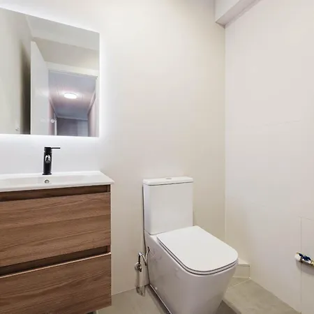 Stylish Newly Renovated 4 Bedroom شقة فالنسيا
