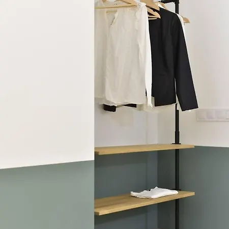 Estudio Tipo Loft En La Petxina شقة فالنسيا