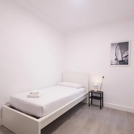 Capuz By Concept Flats * فالنسيا