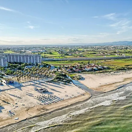 With Ocean And Pool Views - Next To The Valencia