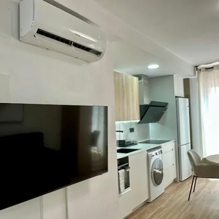 Piso Elegante En Calle Ripalda - Barrio Del Carmen Апартаменты