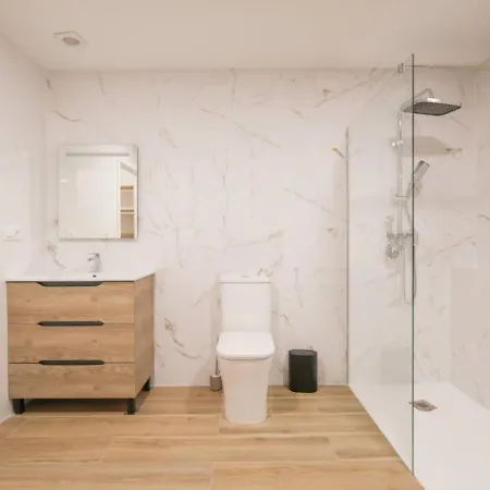 Daire Nomad Nuevo Centro Valensiya