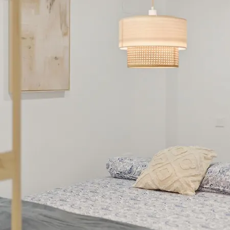 Moderno Loft, Adaptado, Smart Tv, Ac, 3pax, فالنسيا