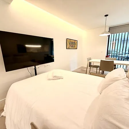 Апартаменты Modern Near Nou Mestalla & Metro Валенсия