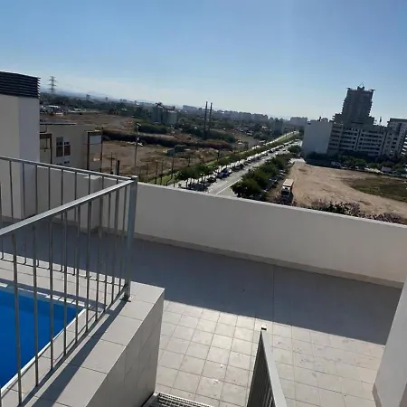 Piso Moreras شقة
