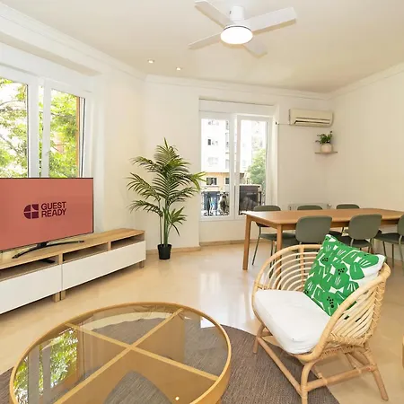 شقة Guestready - With Terrace In
