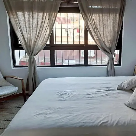 Temporary Rentals- Stylish Terrace House شقة