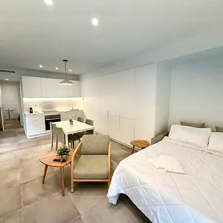 Relaxing 1br Near Nou Mestalla & Metro Апартаменты *