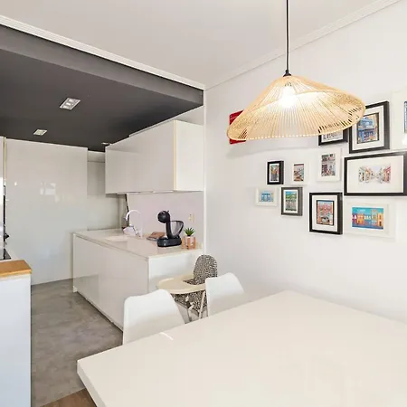 Guestready - Beachside With Pool