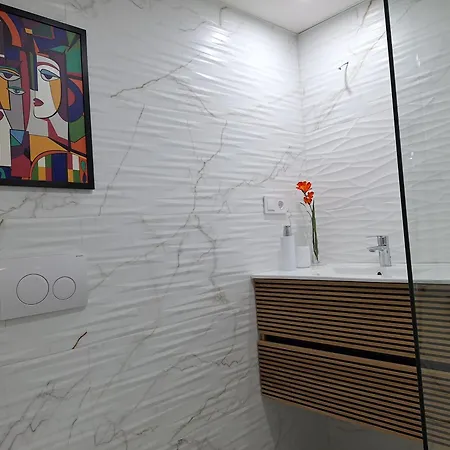 Moderno, Nuevo, Ubicacion Excelente *