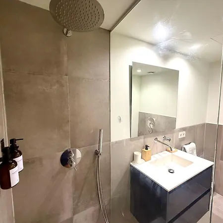 Lejlighed Convenient Near Nou Mestalla & Metro *