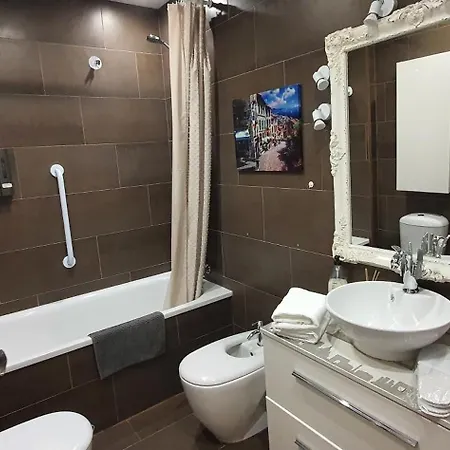 Centro Luxury Oasis 5 *