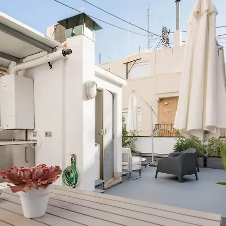 Center With Shaded Terrace شقة فالنسيا